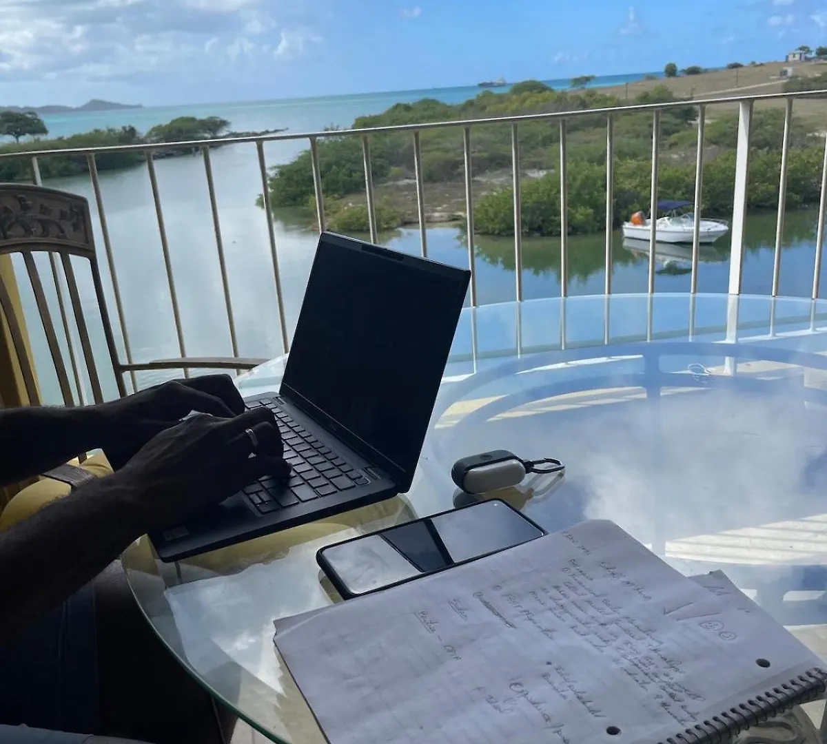 Caribbean Living - Best Beach Condo In Antigua Dickenson Bay أنتيغوا وبربودا